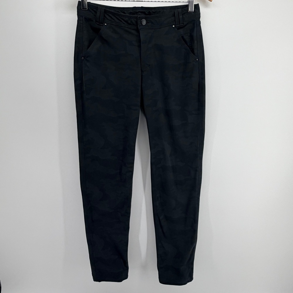 Lululemon Here to There Pants Womens 4 Black Camo Tapered Stretch Golf Workwear